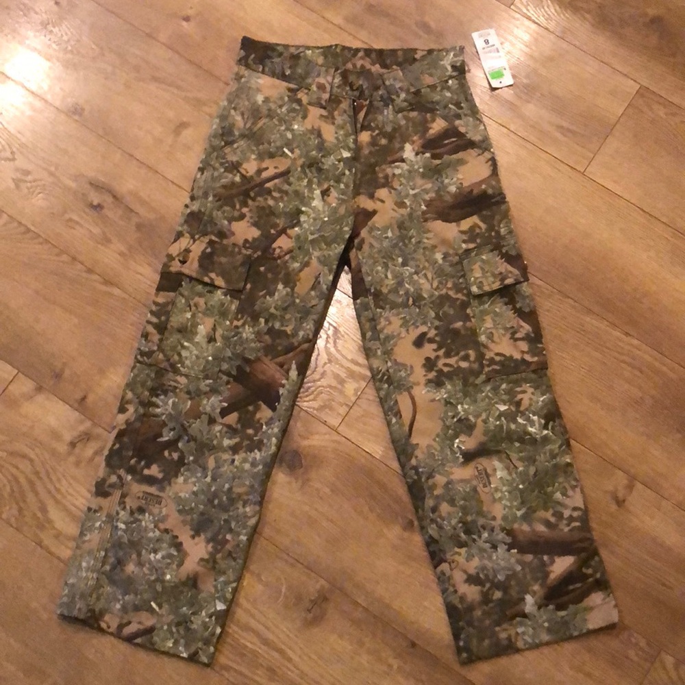 Kids King’s Camo Pants NWT